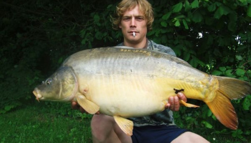 A 27 lb 11 oz carp from Villefond, May 2010