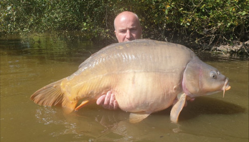 A 42 lb 8 oz carp from Villefond, Kelvyn Gear, Sep 2019