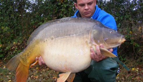 A 40 lb 14 oz carp from Villefond, Oct 2010