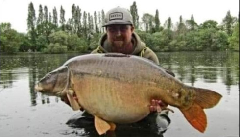 A 51 lb 4 oz carp from Villefond, Apr 2019