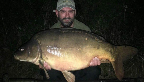 A 48 lb 6 oz carp from Villefond, lucy spawned out, Oct 2016