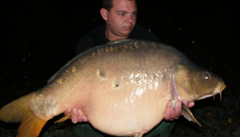 A 36 lb 8 oz carp from Villefond, Oct 2010