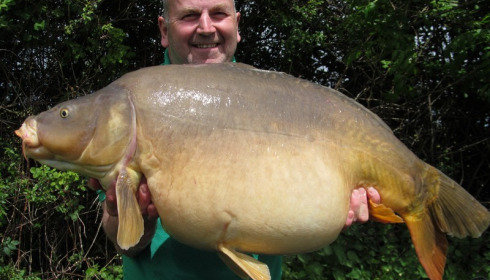 A 41 lb carp from Villefond, May 2014