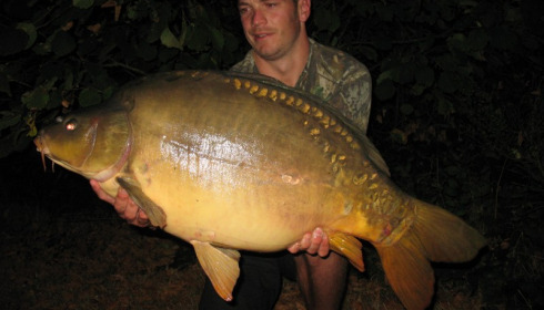 A 31 lb 4 oz carp from Villefond, Sep 2012