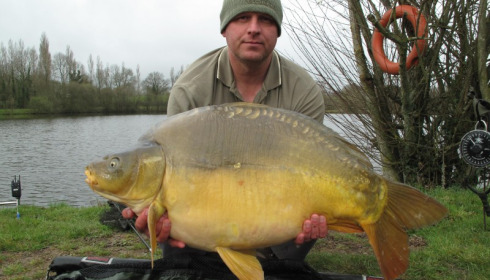 A 44 lb 10 oz carp from Villefond, Measles the carp, Apr 2013