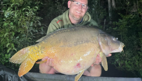 A 44 lb carp from Villefond, Robert Heritage, Sep 2022