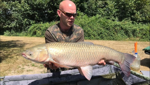 A 26 lb grass carp from Villefond, Jul 2018