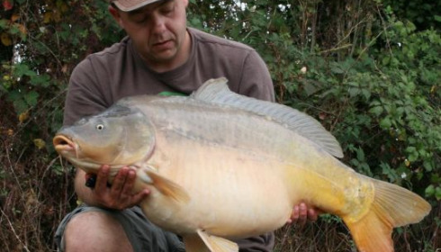 A 36 lb 8 oz carp from Villefond, Sep 2010
