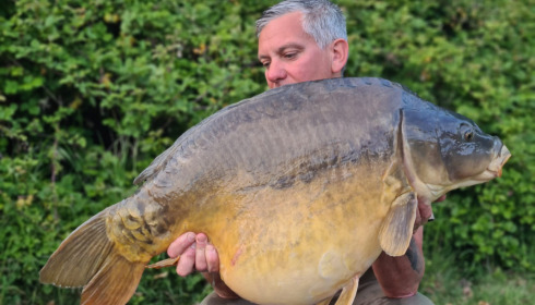 A 43 lb fish from Villefond, Mirror, Apr 2022