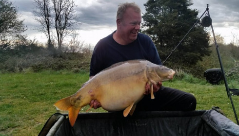 A 48 lb 8 oz carp from Villefond, dolly the carp, Apr 2016