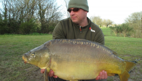 A 31 lb carp from Villefond, Apr 2013