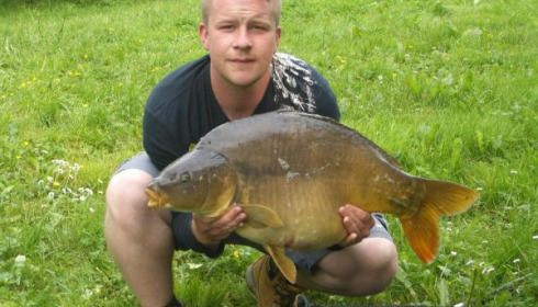 A 28 lb 1 oz carp from Villefond, May 2009