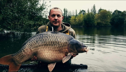 A 48 lb 2 oz carp from Villefond, The long common , Oct 2019