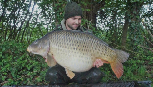 A 40 lb 14 oz carp from Villefond, The fat common, May 2015