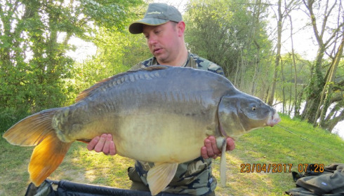 A 31 lb 2 oz carp from Villefond, Apr 2017