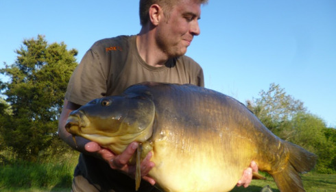 A 33 lb 8 oz carp from Villefond, Apr 2014