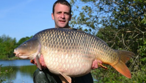 A 53 lb 6 oz carp from Villefond, Arthur, May 2011