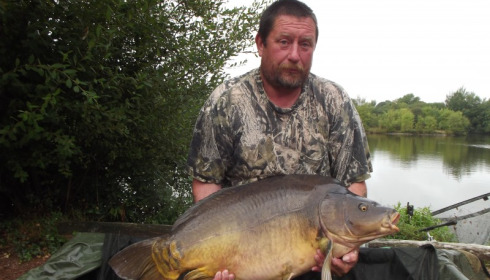 A 31 lb 10 oz carp from Villefond, Aug 2015