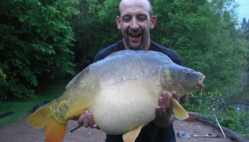 A 36 lb carp from Villefond, Apr 2011