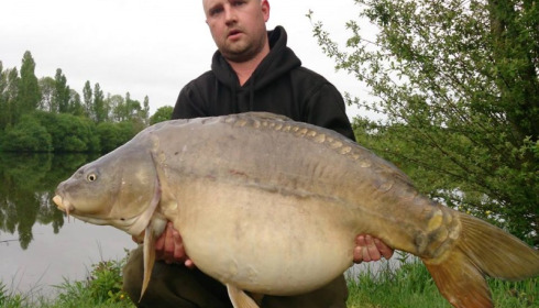 A 48 lb carp from Villefond, May 2013