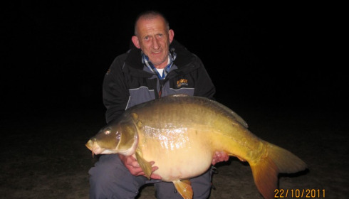 A 42 lb 8 oz carp from Villefond, John, Oct 2011