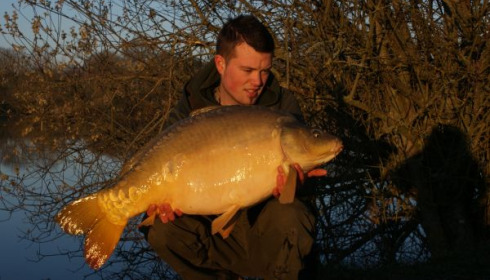 A 32 lb 2 oz carp from Villefond, Mar 2011