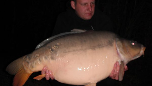 A 36 lb 4 oz carp from Villefond, Oct 2010