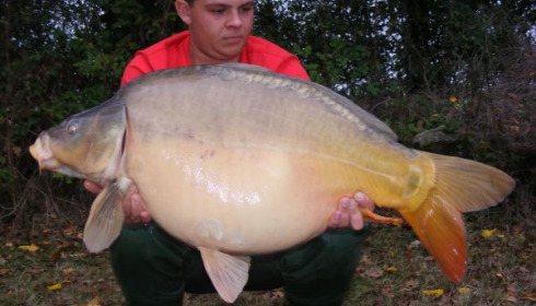 A 34 lb 2 oz carp from Villefond, Oct 2010