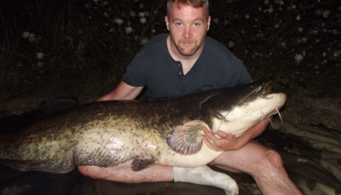 A 91 lb 12 oz carp from Villefond, same catfish, Aug 2015