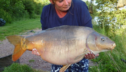 A 44 lb 4 oz carp from Villefond, The same long two tone fish, Jun 2012