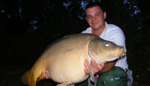 A 35 lb 8 oz carp from Villefond, Oct 2010