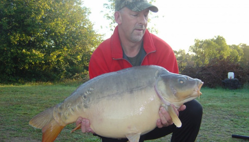 A 40 lb 3 oz carp from Villefond, Sep 2011