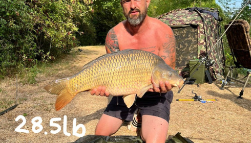 A 28 lb 5 oz carp from Villefond, Steven Dalgleish, Aug 2022