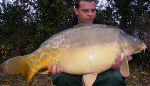 A 34 lb 6 oz carp from Villefond, Oct 2010