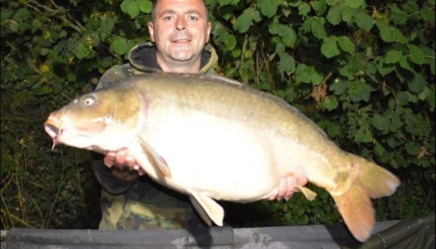 A 27 lb 4 oz carp from Villefond, Sep 2018