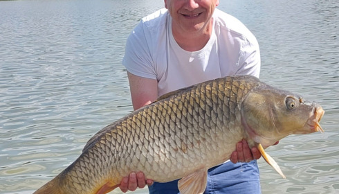 A 27 lb carp from Vincons, Jul 2023