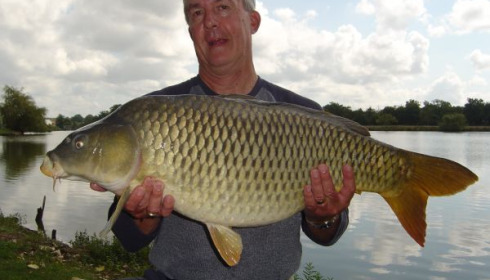 A 27 lb 5 oz carp from Vincons, Chris Garfoot, Sep 2008