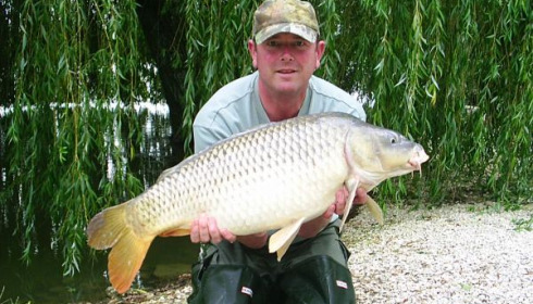A 26 lb 12 oz carp from Vincons, Duncan de Gruchy, Aug 2007
