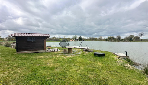 Heart Lake, Exclusive Carp Fishing France with Accommodation, Swim 2