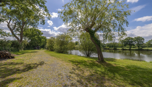 Carrouge, Social Carp Fishing Holidays, lake photo 2