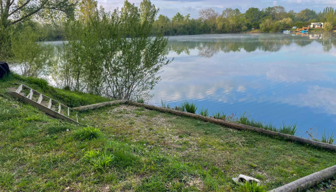 Duquesne, Carp Lake in Northern France, lake photo 24