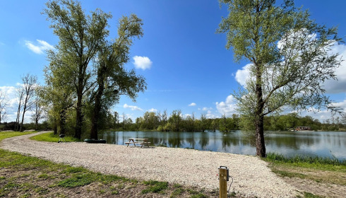 Le Sauci, Carp Fishing in France with Lodges, Swim 3