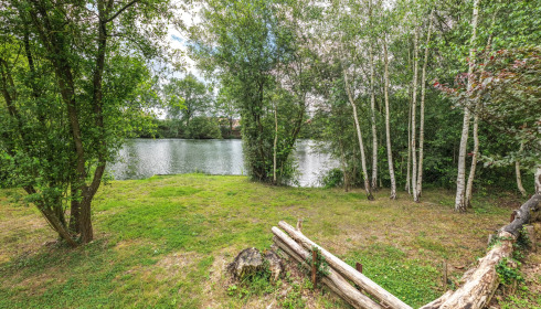 Plump Lake, Carp Fishing Holiday in France, lake photo 5