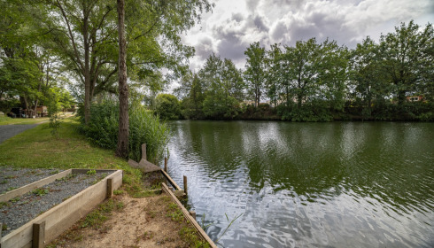Plump Lake, Carp Fishing Holiday in France, lake photo 3