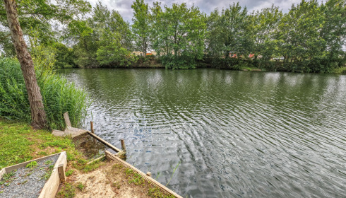 Plump Lake, Carp Fishing Holiday in France, lake photo 20