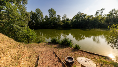 Cerises, Carp Lake Close to Calais, lake photo 11