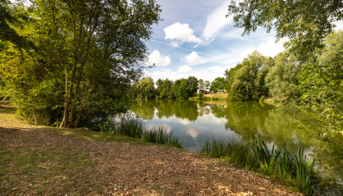 Cerises, Carp Lake Close to Calais, lake photo 4