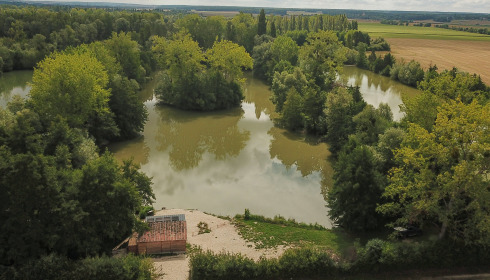 Le Repaire, Carp Fishing France with Lodge, lake photo 11