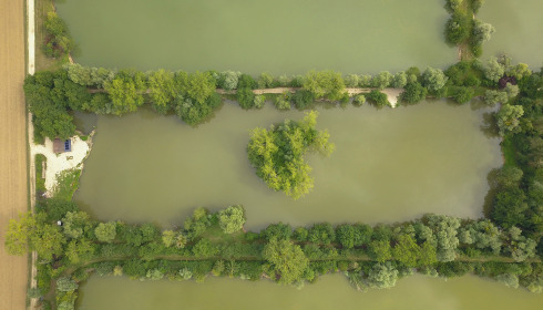 Le Repaire, Carp Fishing France with Lodge, lake photo 5