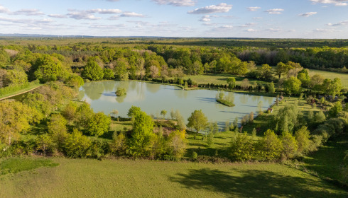 Maniere, Carp fishing in France with accommodation, lake photo 5